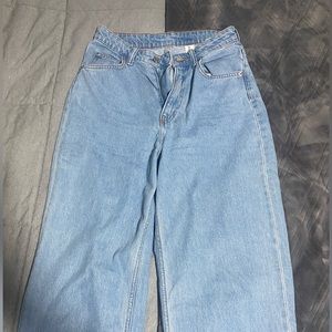 90’s baggy jeans